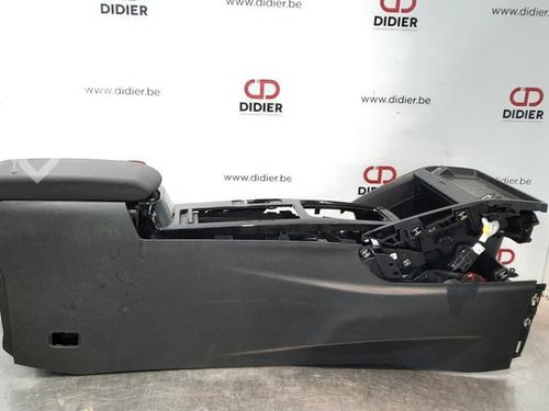 Used Armrest / Center console Armrest / Center console CITROËN C4 III (BA_, BB_, BC_) BLUEHDI 110 (BBYHSA) (110 hp) 10896848 10896848