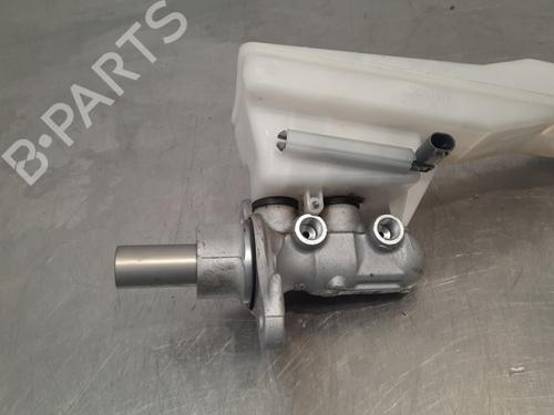 Brake master cylinder MERCEDES-BENZ GLA-CLASS (X156) GLA 200 CDI / d (156.908) | BP17564616M77 