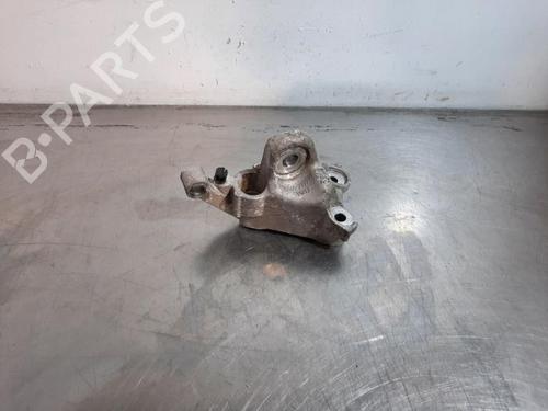 Used Engine mount Engine mount ALFA ROMEO GIULIA (952_) 2.2 D (952AGA250, 952AGM250, 952ASM2, 952ASA2) (136 hp) 33631730 33631730