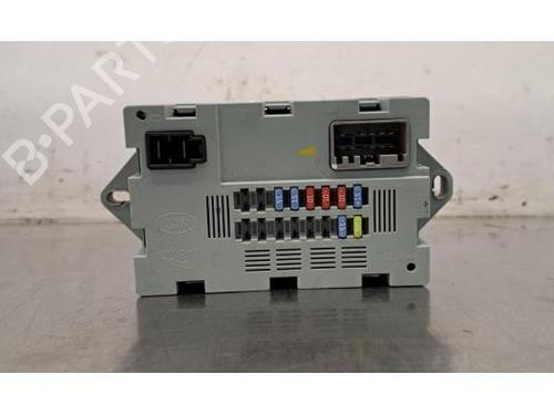Used Fuse box LAND ROVER RANGE ROVER SPORT II (L494) 3.0 SDV6 4x4 (306 hp) 25348113