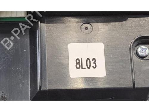 Interior roof light MAZDA 3 Hatchback (BP) 2.0 SKYACTIV-G M Hybrid | BP39417924I8 - Image 8