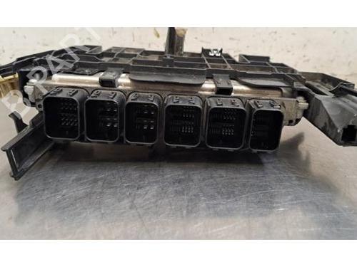 Engine control unit (ECU) BMW 5 Touring (G31) 518 d Mild-Hybrid | BP37499064M57 - Image 3