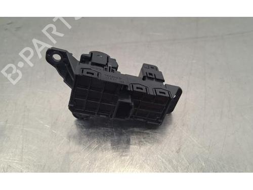 Switch TOYOTA YARIS CROSS (MXP_) 1.5 Hybrid AWD-i (MXPJ16) | BP40289203I30 - Image 2