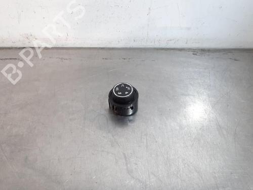 switch-peugeot-expert-van-v_-2016-34572309 main image