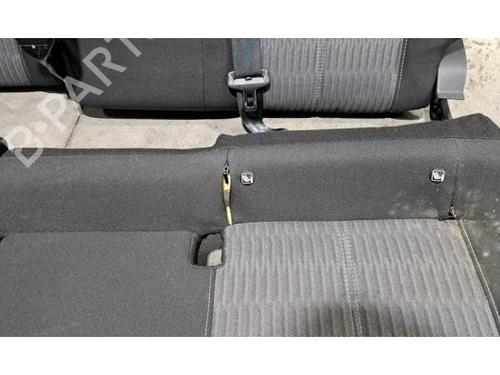 Sæde bagtil (2. række) OPEL CORSA F (P2JO) 1.2 (68) | BP29818031I23