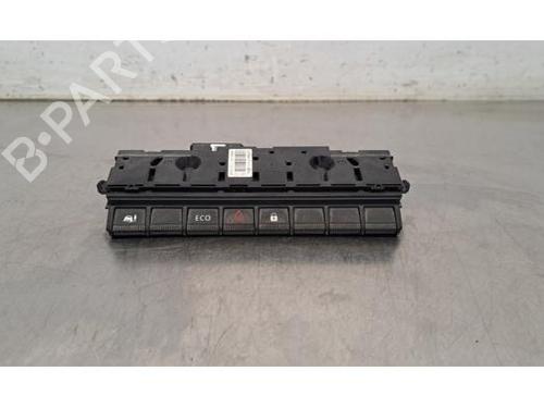 Used Warning switch RENAULT MASTER III Van (FV) 2.3 dCi 135 FWD (FV0N, FV08, FV06, FV00) (136 hp) 27187292