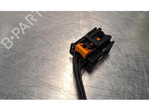 Left taillight PEUGEOT 308 III (FB_, FH_, FP_, F3_, FM_) e-308 (FMZKWZ) | BP26205318C34 