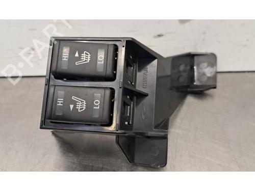 switch-nissan-leaf-ze1-2017-34254393 main image