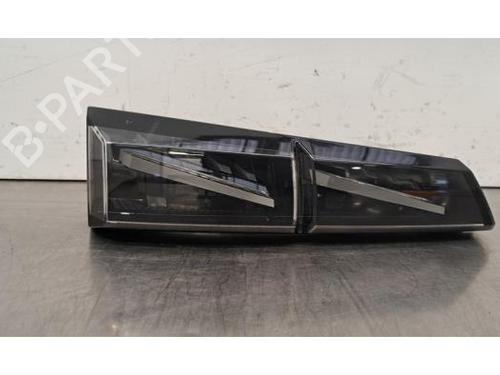 Used Left taillight PEUGEOT 308 III (FB_, FH_, FP_, F3_, FM_) e-308 (FMZKWZ) (156 hp) 30651130