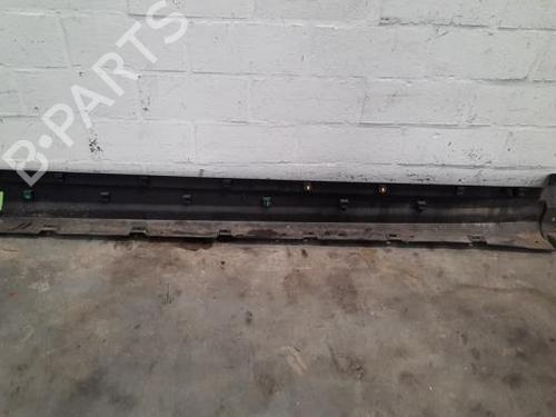 Right sideskirt MASERATI LEVANTE SUV (M161) 3.0 S Q4 | BP23624241C114 