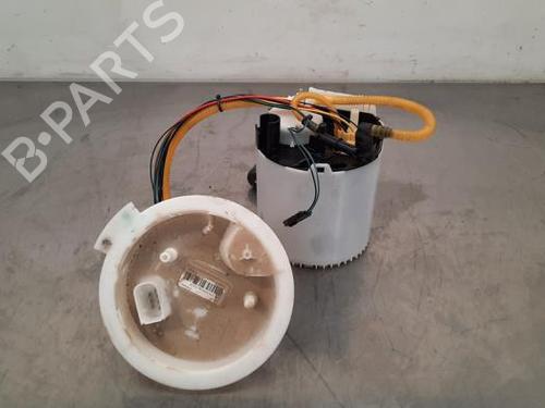Used Fuel pump VOLVO V60 II (225) B5 Mild-Hybrid AWD (250 hp) 21674260