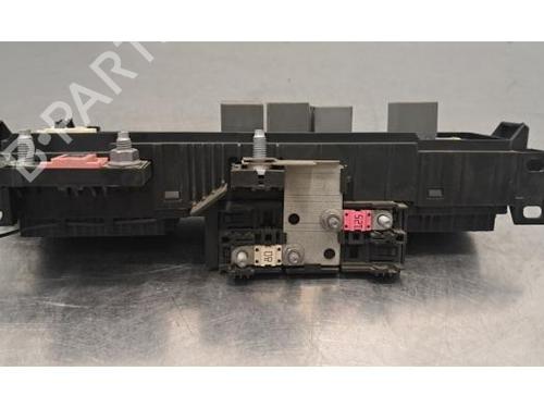Fuse box TESLA MODEL S (5YJS) 100D AWD | BP40289306E1 - Image 5