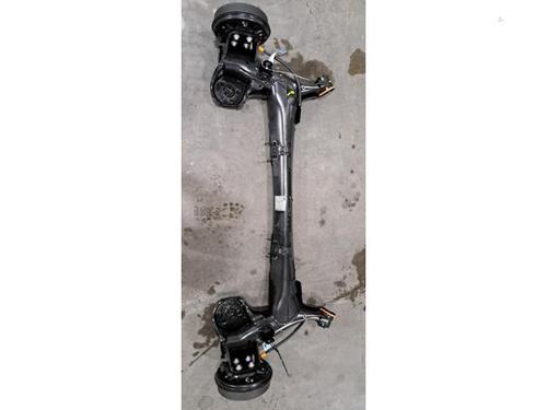 Puente trasero OPEL CORSA F (P2JO) 1.2 (68) (75 hp) 31371957