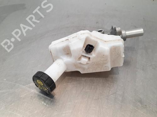 Brake master cylinder RENAULT CLIO V (B7_) 1.0 TCe 100 (B7MT) | BP10812760M77 