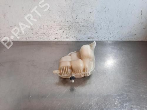 Used Expansion tank BMW X2 (F39) sDrive 18 i (136 hp) 30381803