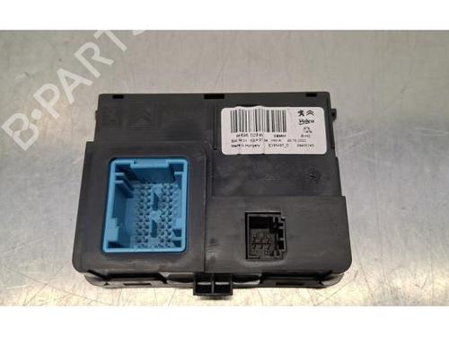 Used Electronic module DS DS 7 Crossback (J4_, JR_, JC_) E-TENSE 4x4 (J45GBU) (300 hp) 31705457