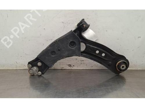Used Right front suspension arm Right front suspension arm 38039357 38039357