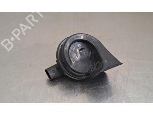 horn-audi-a7-sportback-4ka-2017-33750985 main image