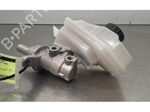 Used Brake master cylinder TOYOTA YARIS (_P21_, _PA1_, _PH1_) 1.5 Hybrid (MXPH10, MXPH11) (116 hp) 31655851