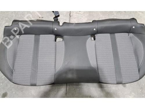 Siège arrière (2ème rangée) PEUGEOT 208 II (UB_, UP_, UW_, UJ_) 1.2 PureTech 100 (101 hp) 32353849