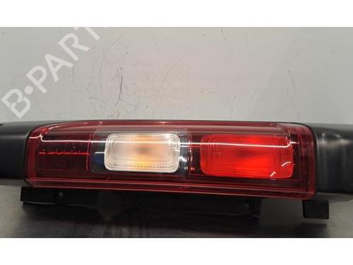 Used Right taillight Right taillight NISSAN NV300 Van (X82) 1.6 dci 125 (125 hp) 40202312 40202312