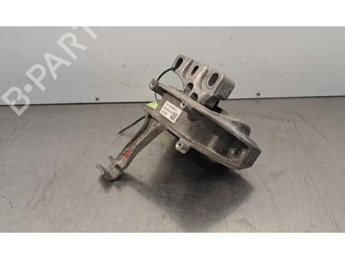 Used Engine mount AUDI A3 Sportback (8YA, 8YF) 30 TDI (116 hp) 32150332