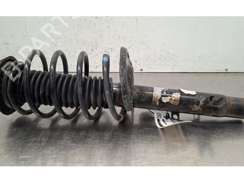 Used Right front shock absorber Right front shock absorber CITROËN C3 III (SX) 1.2 PureTech 82 (83 hp) 40614671 40614671