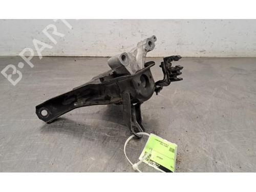 Used Engine mount TOYOTA COROLLA Estate (_E21_) 1.8 Hybrid (ZWE211) (122 hp) 27862588