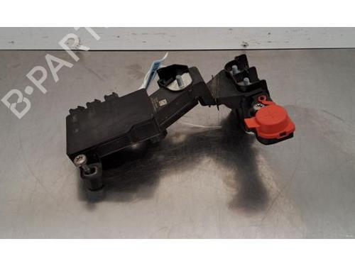 Used Fuse box Fuse box BMW XM (G09) XM All-wheel Drive (653 hp) 33743887 33743887