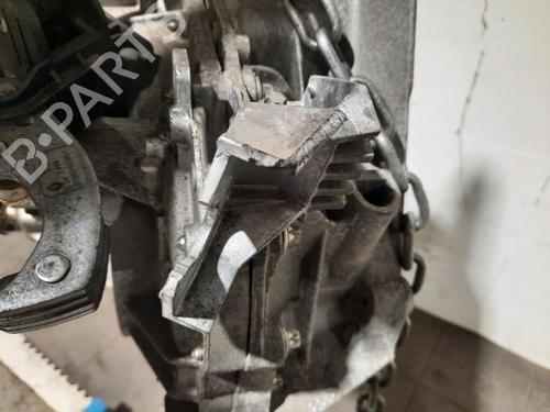 Gearbox NISSAN JUKE (F15) 1.6 | BP21673326M3 