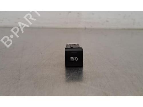 switch-toyota-yaris-cross-mxp_-2020-30714315 main image