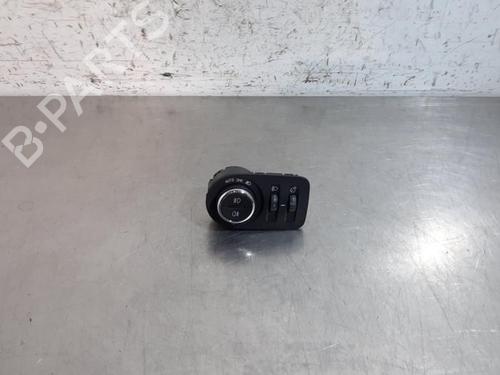 Used Headlight switch OPEL GRANDLAND / GRANDLAND X (A18, P1UO) 1.2 (75) (131 hp) 29817986