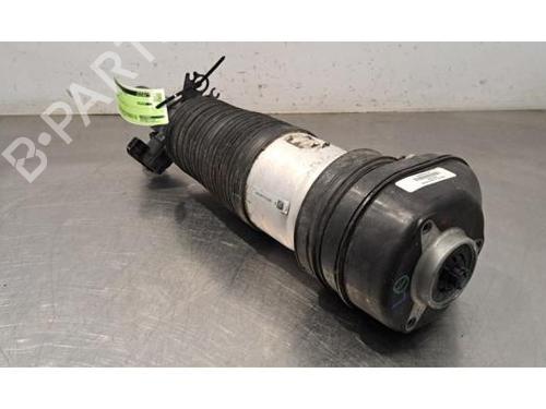 Used Right front shock absorber BMW X5 (G05, F95) xDrive 50 e Plug-in-Hybrid (489 hp) 31162382