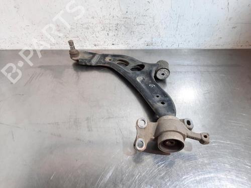 Used Left front suspension arm BMW X2 (F39) sDrive 18 i (136 hp) 30381698
