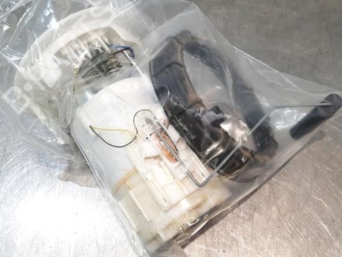 Used Fuel pump PEUGEOT 208 I (CA_, CC_) 1.2 VTI 82 (82 hp) 11230989