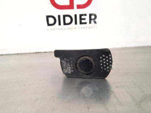 electronic-sensor-tesla-model-3-5yj3-ev-112750201d-2017-10885741 main image