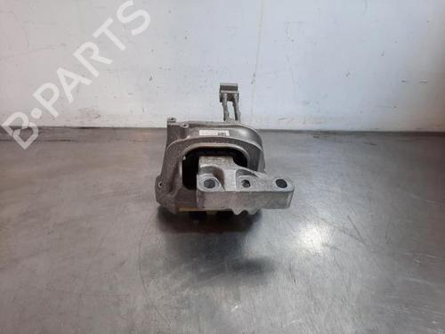 Used Engine mount Engine mount SKODA KAMIQ (NW4) 1.0 TSI (116 hp) 34048286 34048286