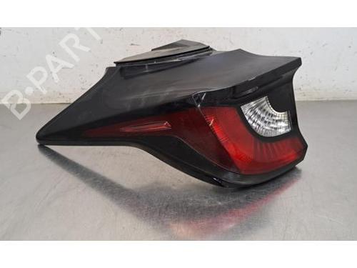Venstre baglygte Venstre baglygte TOYOTA YARIS (_P21_, _PA1_, _PH1_) 1.5 Hybrid (MXPH10, MXPH11) (116 hp) 35970162 35970162