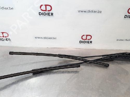 Used Front windshield wiper arm AUDI A4 B8 (8K2) 2.0 TDI quattro (150 hp) 15022196