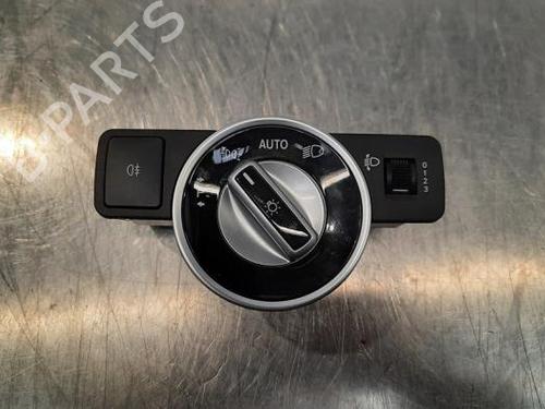 Used Headlight switch MERCEDES-BENZ CLA Coupe (C117) CLA 180 (117.342) (122 hp) 23600567