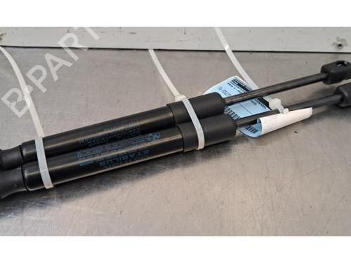 Used Tailgate lift support Tailgate lift support BMW 5 Touring (G31) 520 E PLUG-IN-HYBRID (204 hp) 35969979 35969979
