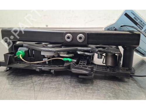 tailgate-lock-bmw-4-gran-coupe-g26-2021-34228863 main image