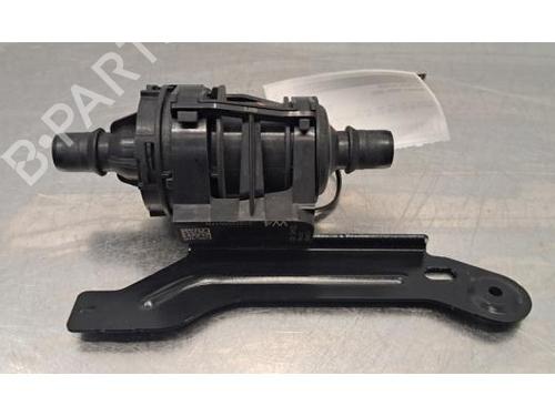 Used Thermostat housing Thermostat housing RENAULT TRAFIC III Van (FG_) 2.0 dCi 130 (FGMY) (131 hp) 40552804 40552804