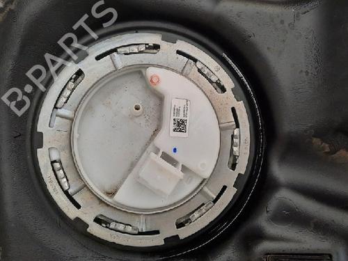 Used Fuel pump FIAT 500X (334_) 1.0 (334.AXN1B) (120 hp) 10881500