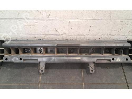 Used Rear bumper reinforcement RENAULT CAPTUR II (HF_) Blue dCi 115 (HFAD) (116 hp) 28719837
