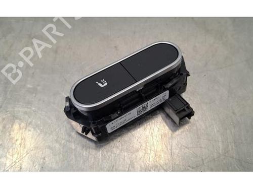 kombi-kontakt-stilkkontakt-mercedes-benz-cla-c118-2019-39064653 main image