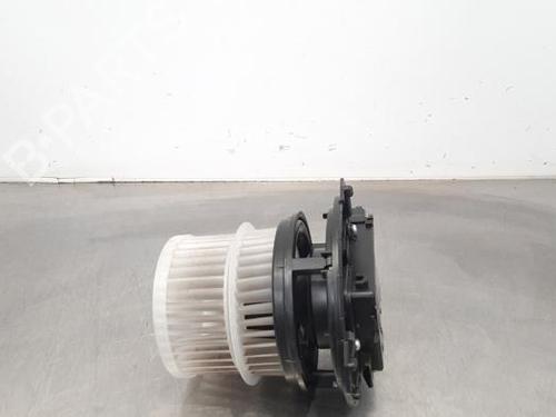 Used Heater blower motor TOYOTA COROLLA Estate (_E21_) 1.8 Hybrid (ZWE211W) (122 hp) 21673469