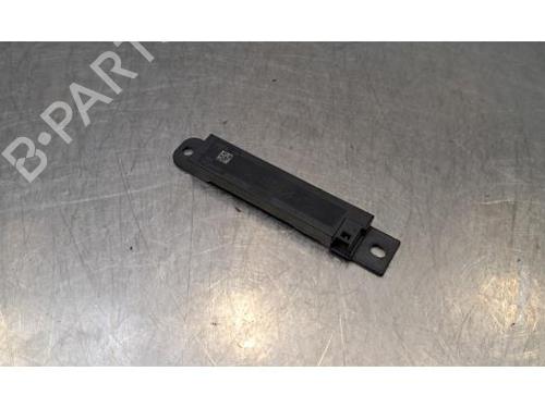 antennabase-mercedes-benz-eqa-h243-2021-39153396 main image