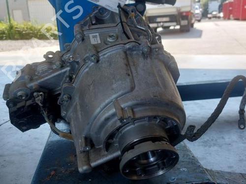 Used Transfer box LAND ROVER DEFENDER Station Wagon (L663) P300 Si4 4x4 (300 hp) 23608226