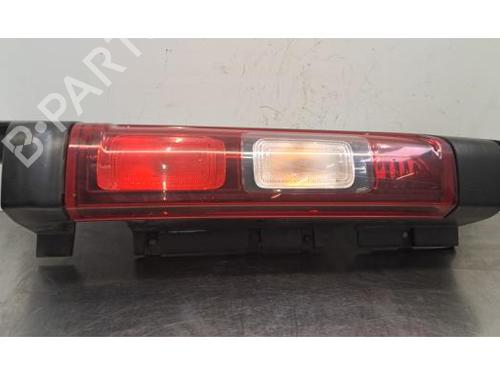 left-taillight-renault-trafic-iii-van-fg_-2014-37862147 main image